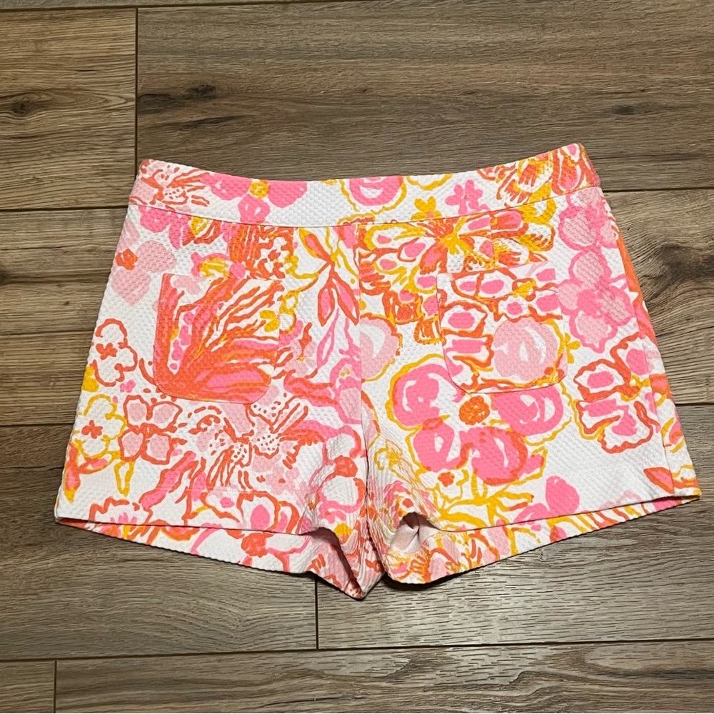 Lilly Pulitzer Alycia Floral Shorts SZ 4 Happiness Is Resort Pink Orange